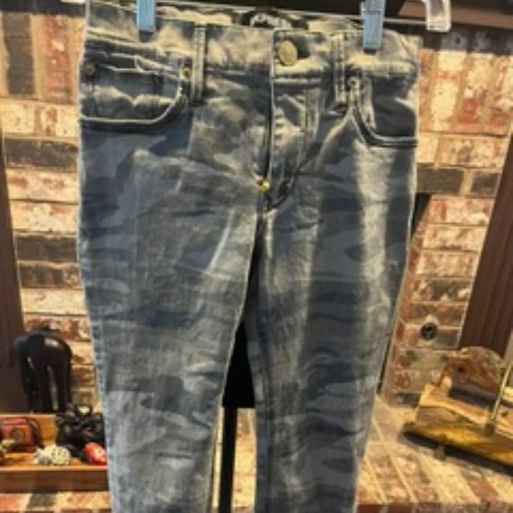 Express Camo Jeggings with Ankle Zipper - Size 0